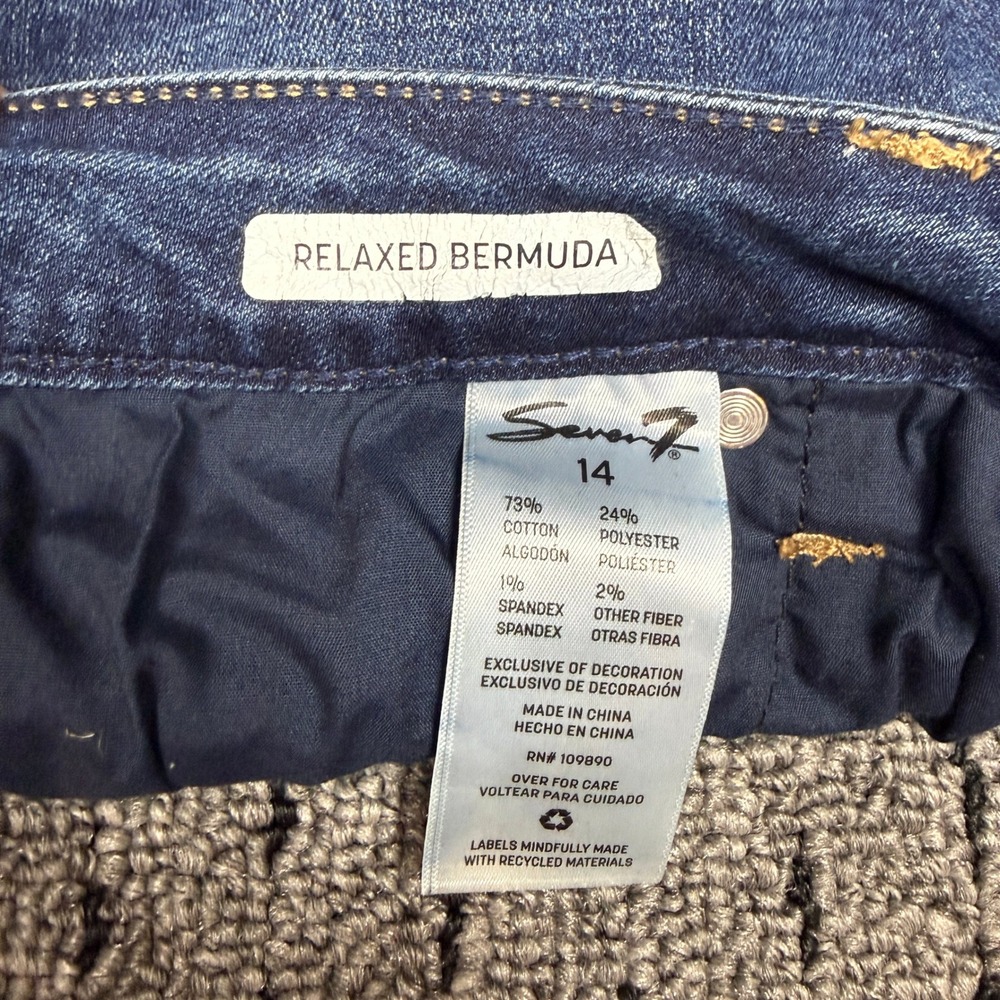 Seven7 Womens Relaxed Bermuda Denim Shorts Blue Medium Wash Size 14 Stretch - Picture 8 of 8